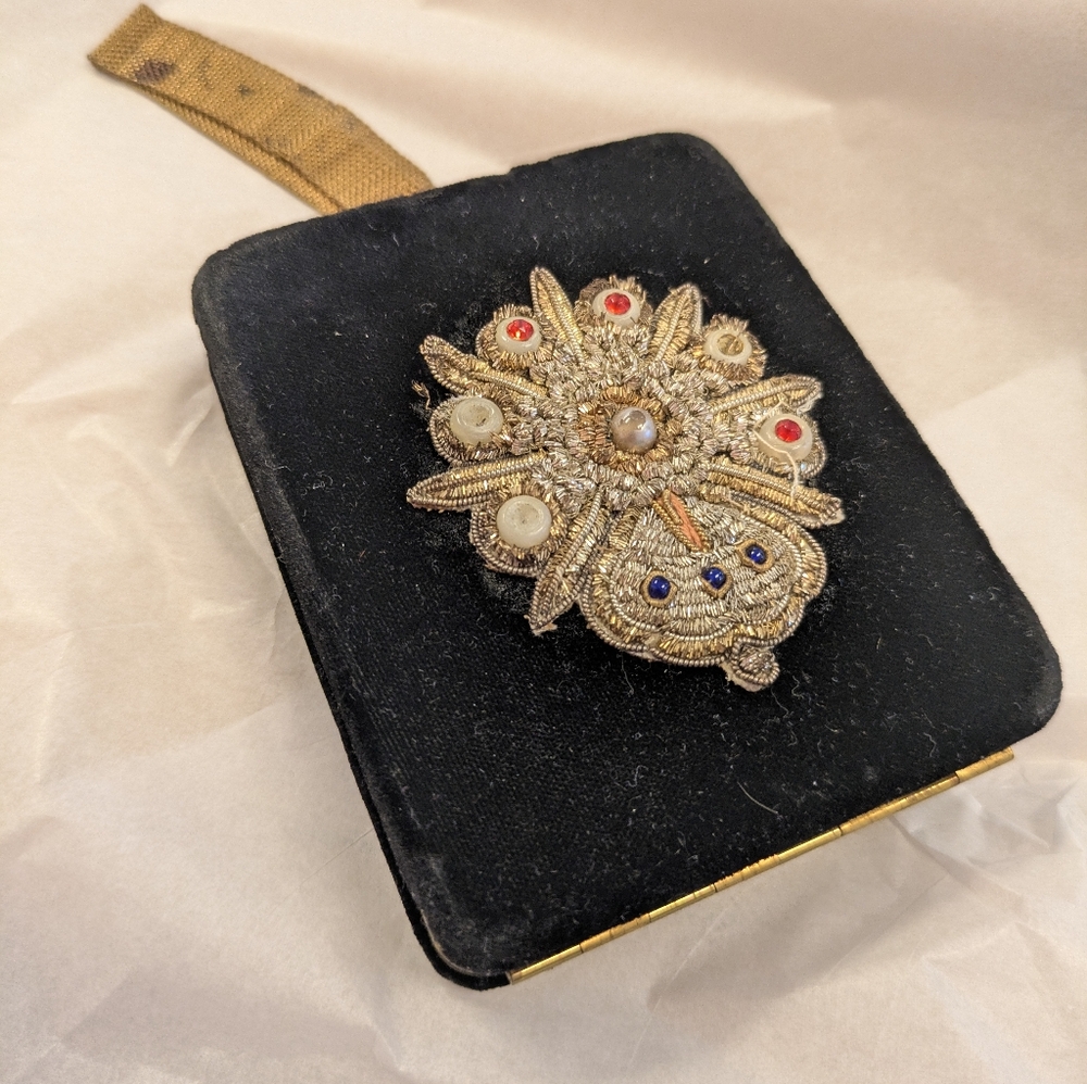 Vtg Zell Fifth Avenue Evening Purse Compact Velvet Metallic Thread Embroidery